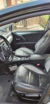 Toyota Avensis cena 46000 przebieg: 313662, rok produkcji 2015 z Warszawa małe 37